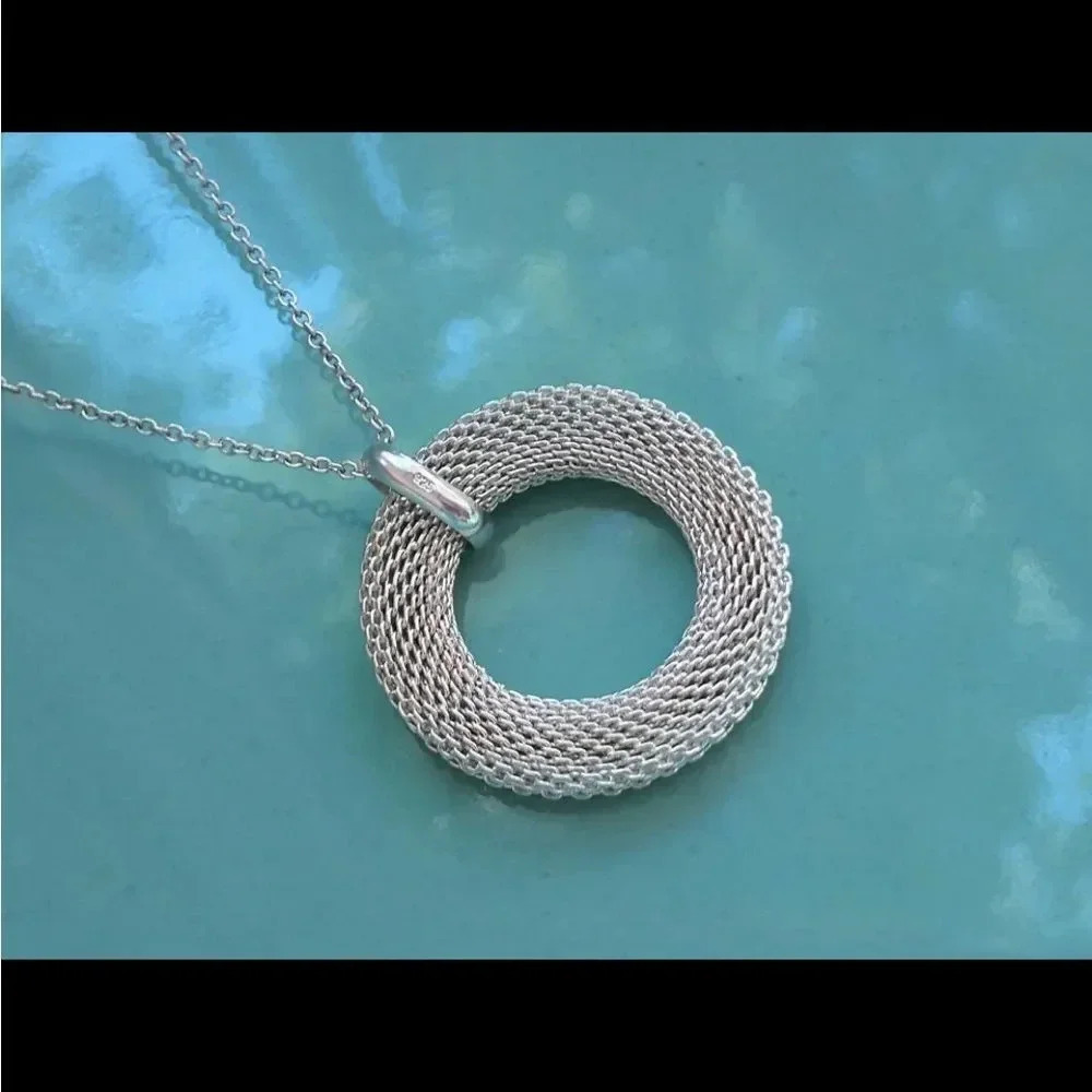 VINTAGE STERLING MESH DONUT SHAPED PENDANT ON 18” CHAIN W BRACELET AND R… - Picture 7 of 15